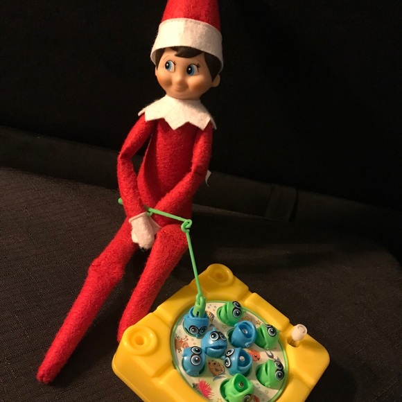 Elf on the Shelf - Picture 5 of 16